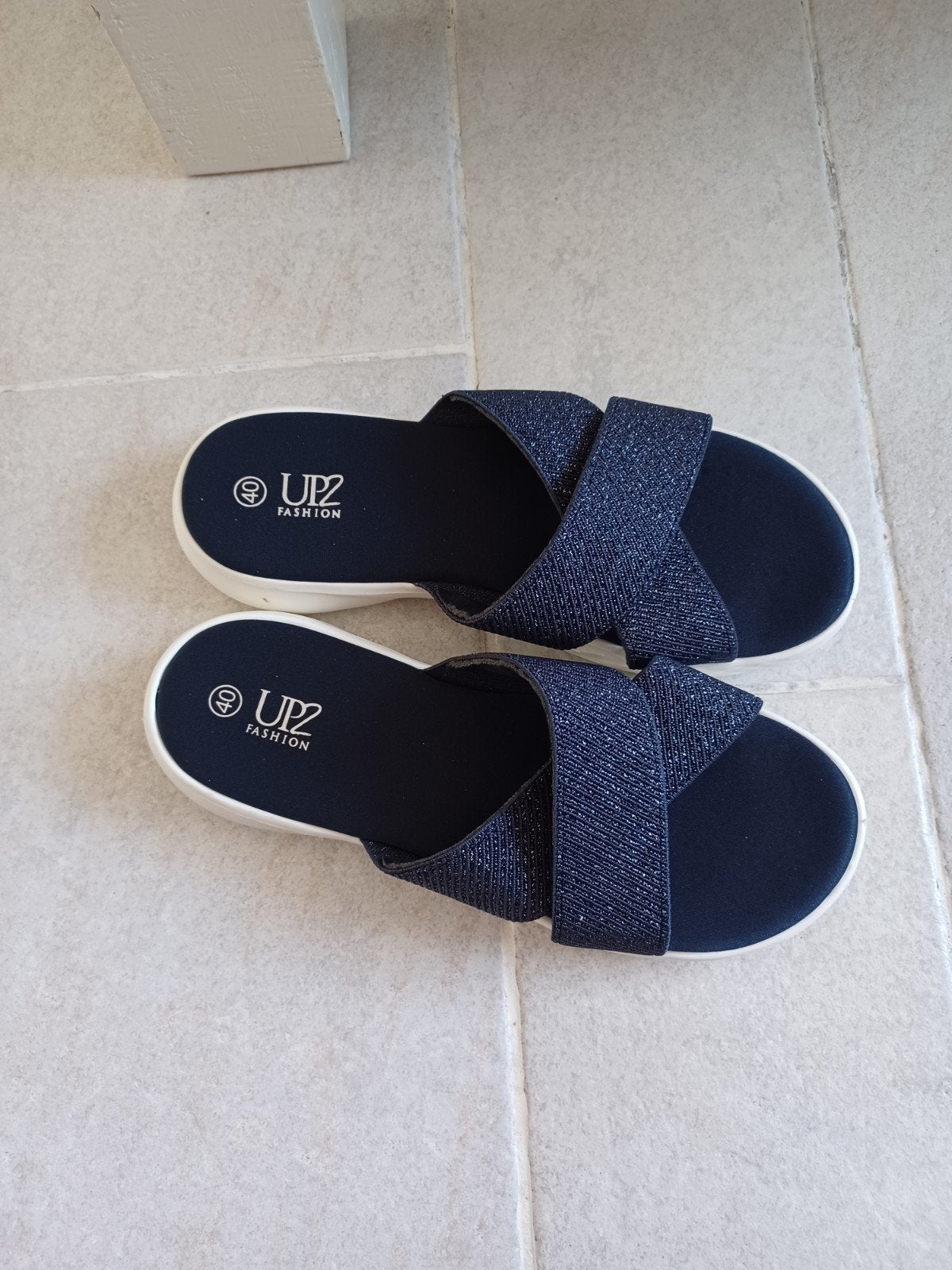 Nieuwe UP2 Fashion Slippers Maat 40, Slippers, Nieuw, Ophalen of Verzenden, UP2 Fashion