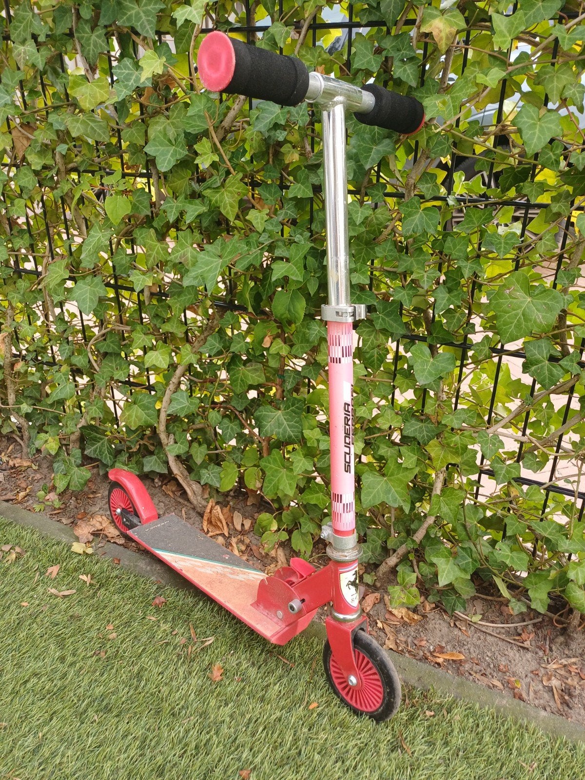 Rode step Ferrari, Ophalen, Gebruikt