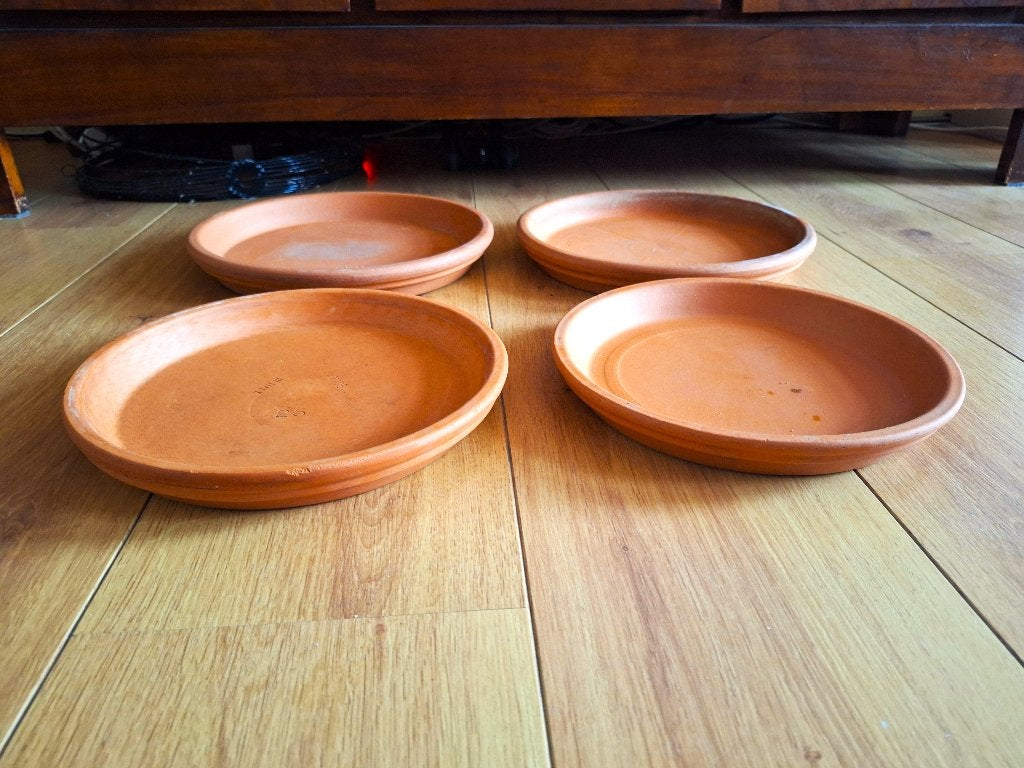 4 bloempotschotels terracotta, ø 25 cm en 28 cm, Tuin en Terras, Rond, Minder dan 40 cm, Binnen, Aardewerk