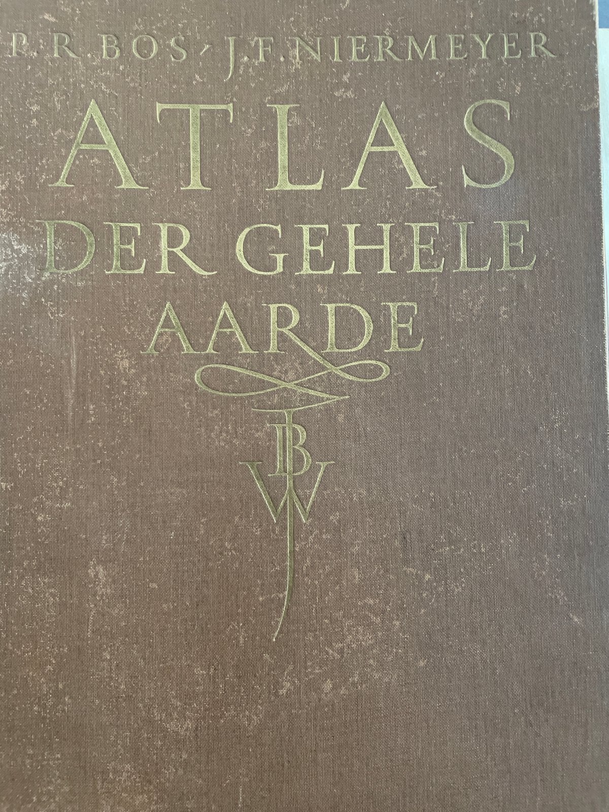 Bos-Niermeyer Schoolatlas der Gehele Aarde 1964, Boeken, Atlassen en Landkaarten, Gelezen, Bosatlas, Ophalen of Verzenden, 1800 tot 2000