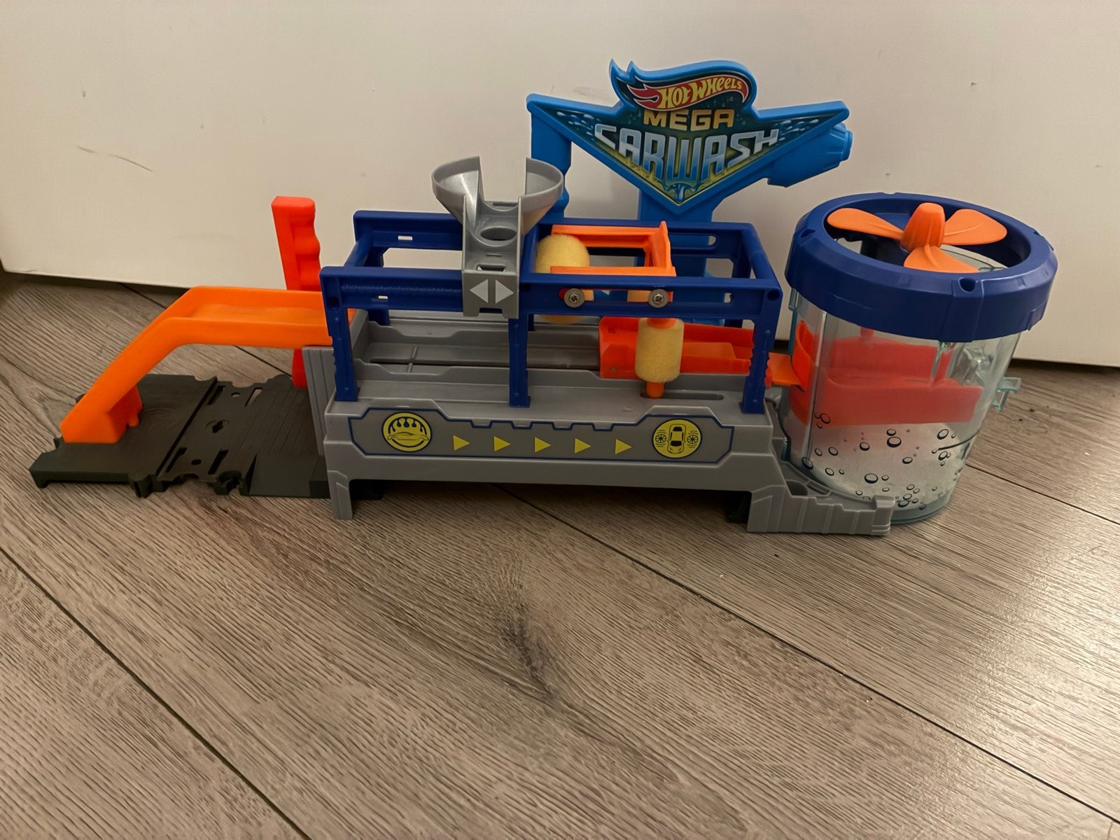 Hot Wheels Mega Carwash Speelset, Ophalen, Zo goed als nieuw