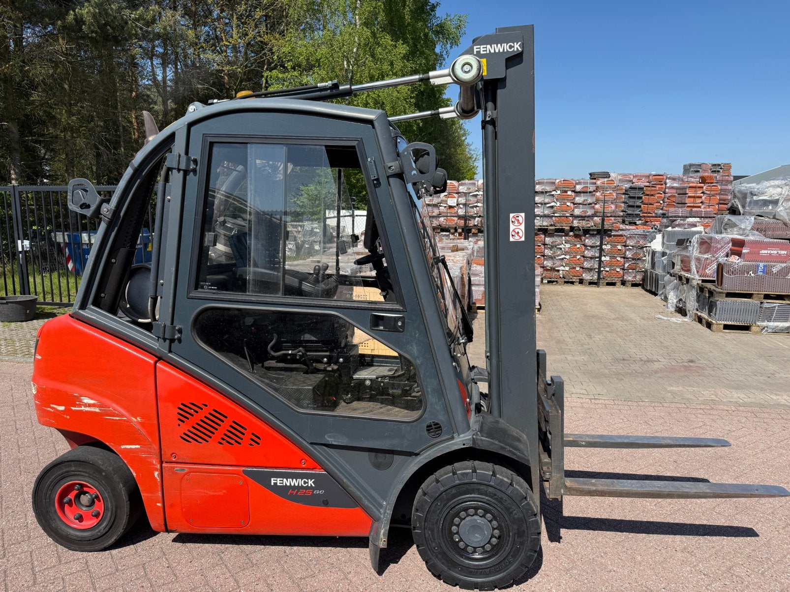 Linde H25T-02 LPG Heftruck (2015) met cabine € 12.750,00, Heftruck, Linde Fenwick, 2000 tot 3000 kg, Ophalen