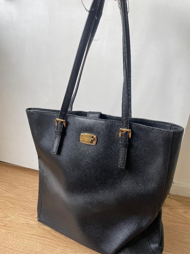 Handtas Michael kors zwart, Sieraden, Tassen en Uiterlijk, Tassen | Damestassen, Ophalen of Verzenden, Zo goed als nieuw, Zwart