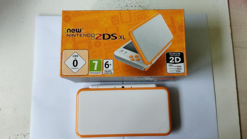 nintendo 2ds xl, Spelcomputers en Games, Spelcomputers | Nintendo 2DS en 3DS, Verzenden, Gebruikt, 2DS XL
