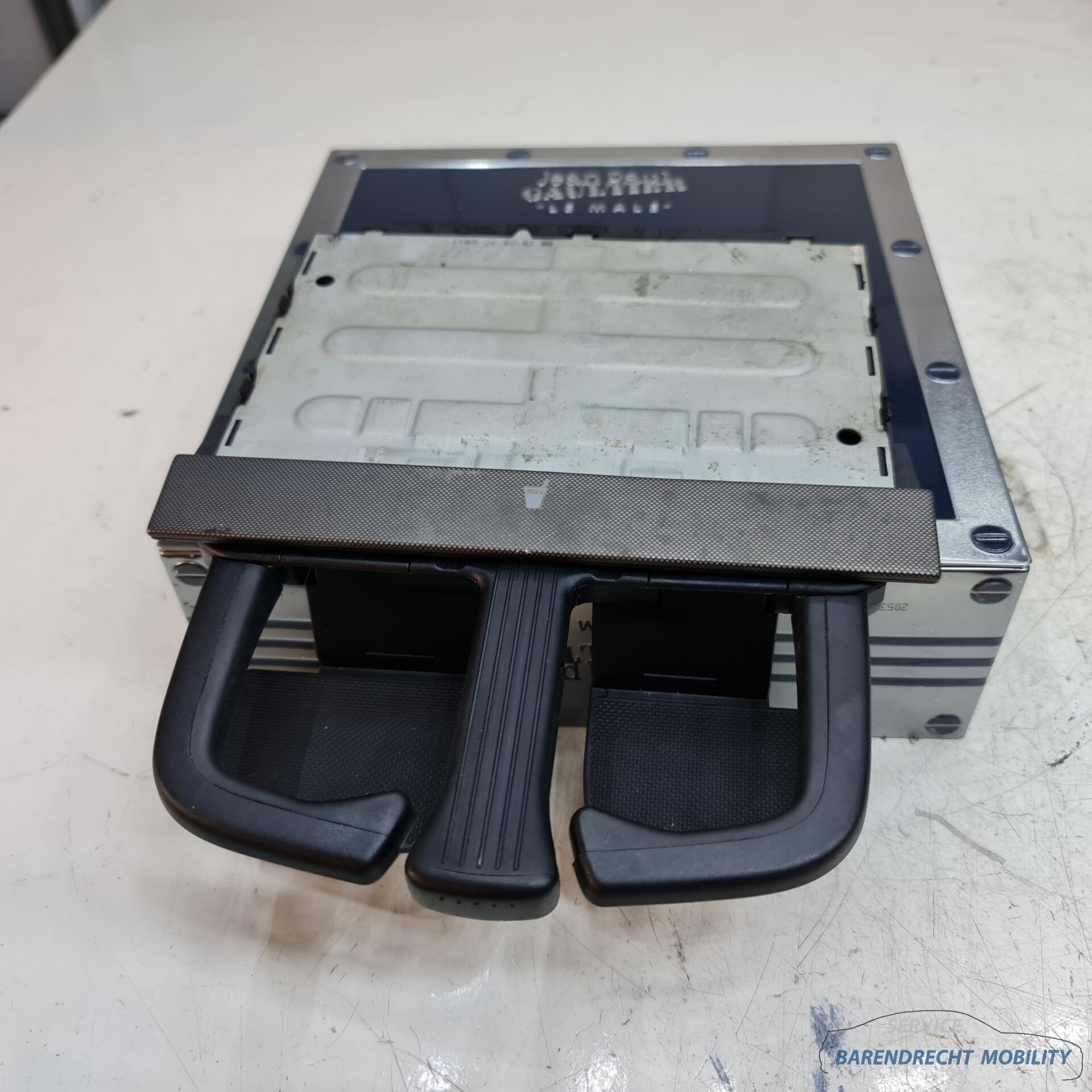 VW Golf IV Bora bekerhouder 1J0858601D nieuw model cupholder, Gebruikt, Volkswagen, Volkswagen AG, Berliner Ring 2
38440  Wolfsburg, DE