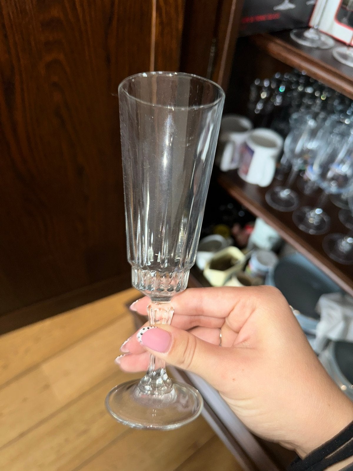 5 korte champagne flutes, Ophalen