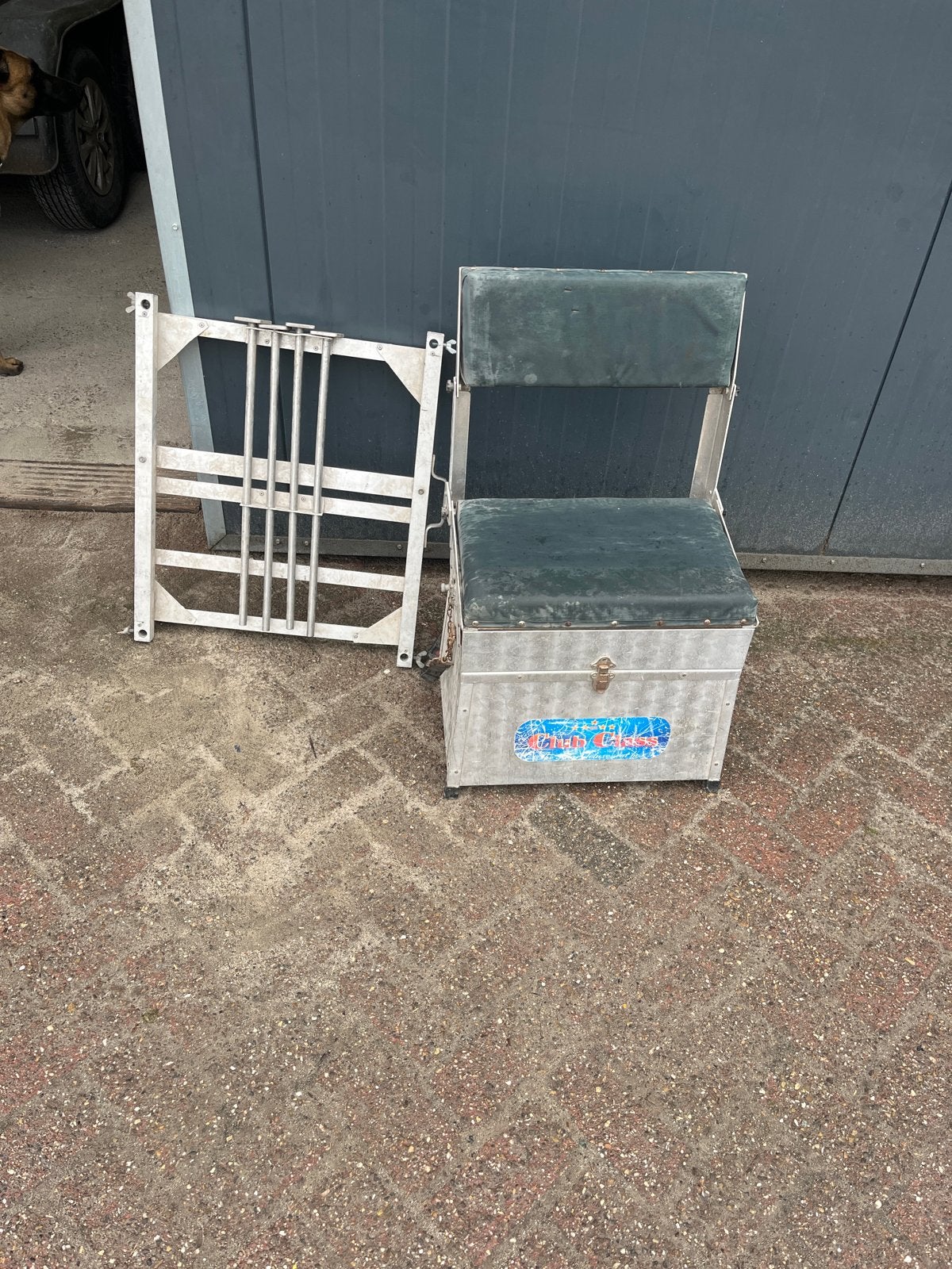 Viskist met zitje en plateau, Watersport en Boten, Hengelsport | Algemeen, Ophalen, Gebruikt, Overige typen