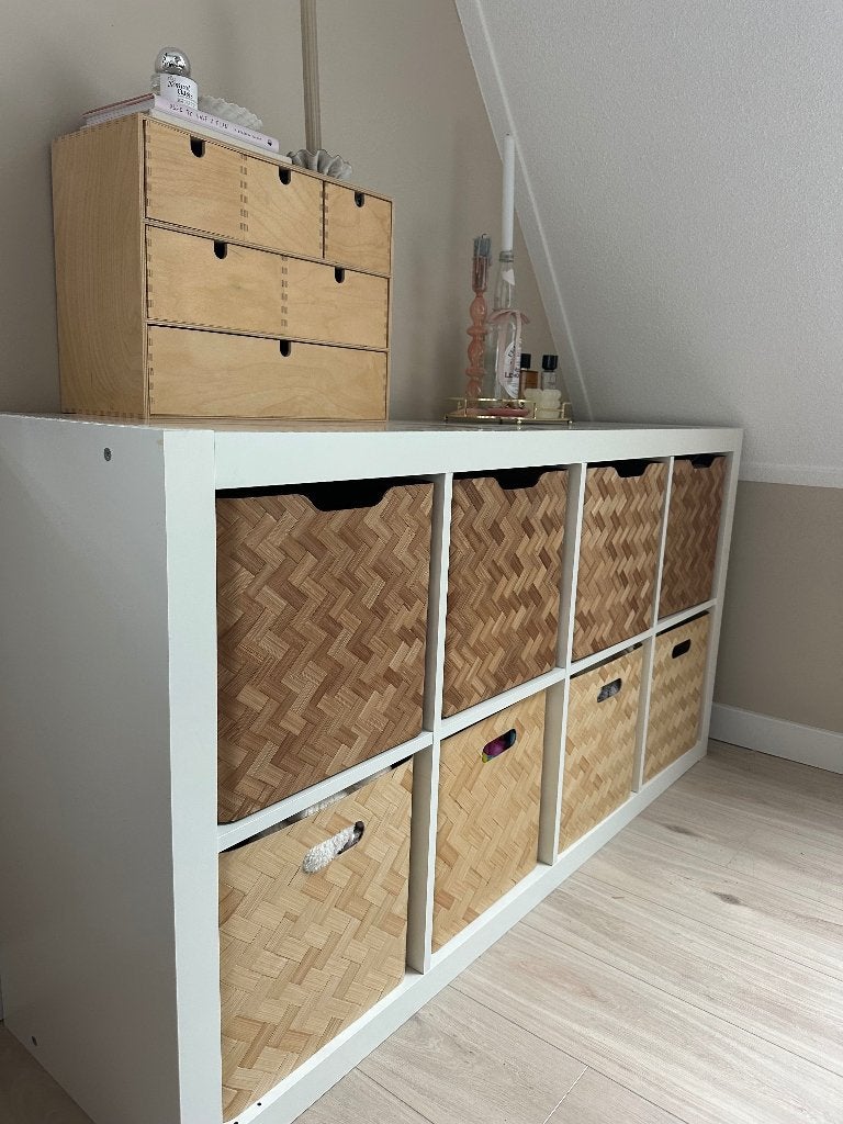 IKEA Kallax 8-vaks kast wit met 8 Bullig opbergdozen, Ophalen, Kunststof, 100 tot 150 cm, Zo goed als nieuw