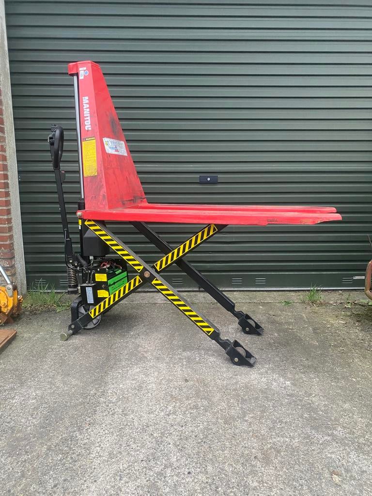 Palletwagen hoogheffer Manitou schaarhefwagen elektrisch, Doe-het-zelf en Verbouw, Transportwagens, 100 liter of meer, Ophalen
