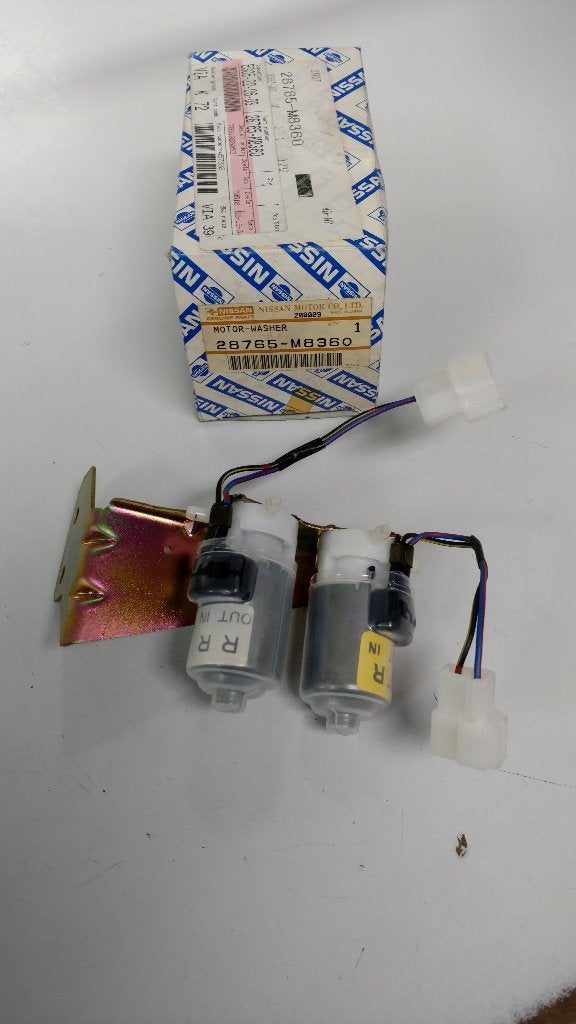 dubbele ruitensproeimotor Nissan Cherry N10, Ophalen of Verzenden