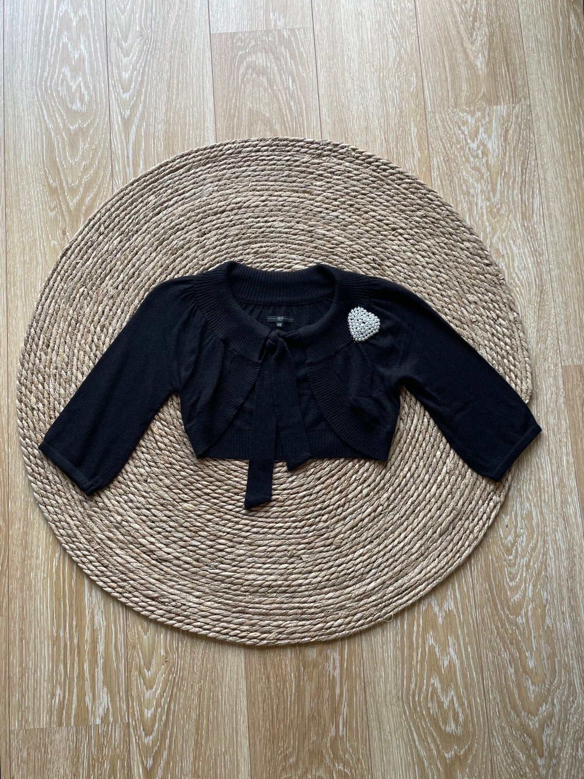 Dept kort vestje wol met hart broche maat XS, Ophalen of Verzenden, Nieuw, Maat 34 (XS) of kleiner, Zwart