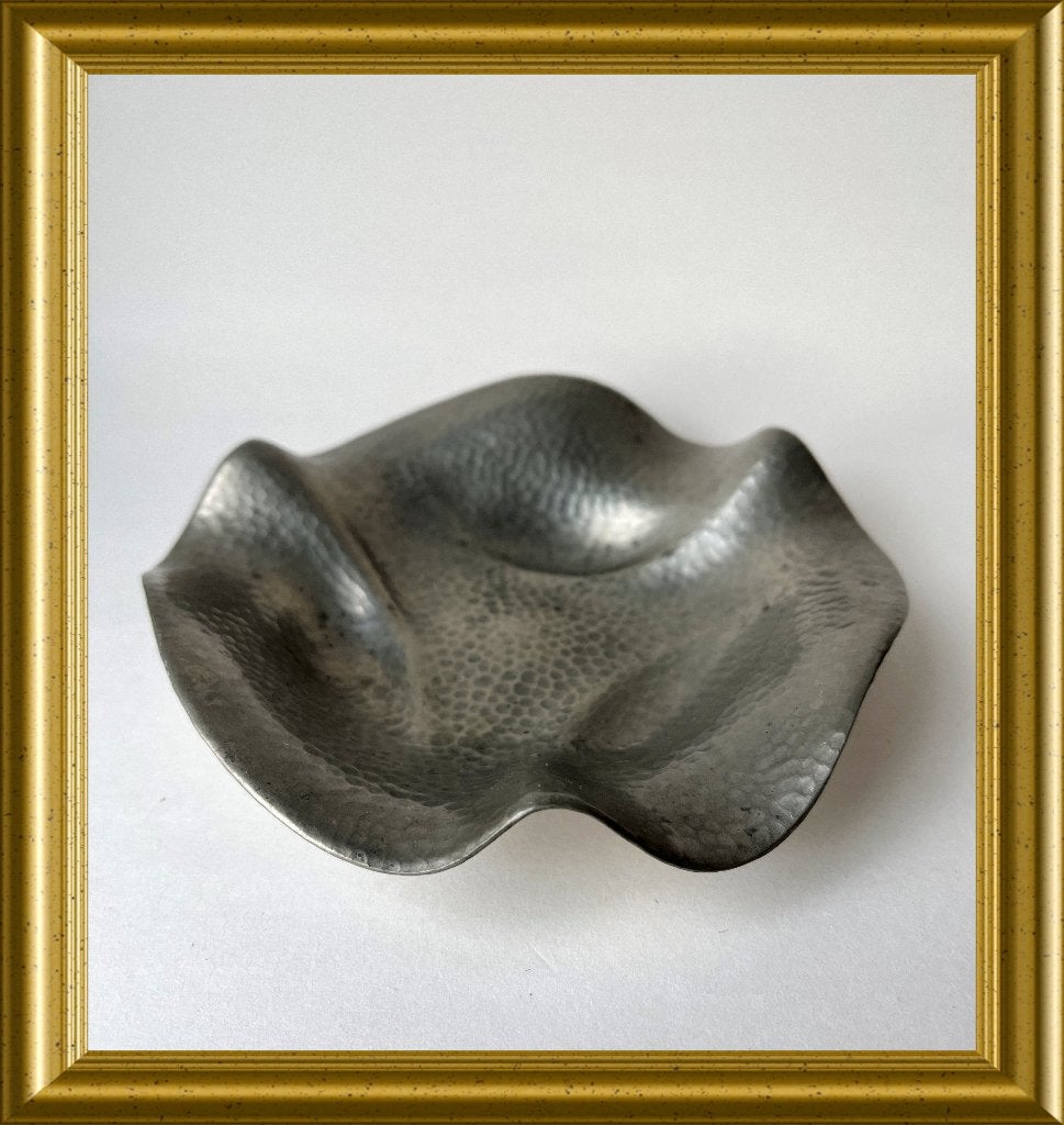 Oud gehamerd tinnen schaaltje, Antiek en Kunst, Antiek | Tin, Ophalen of Verzenden