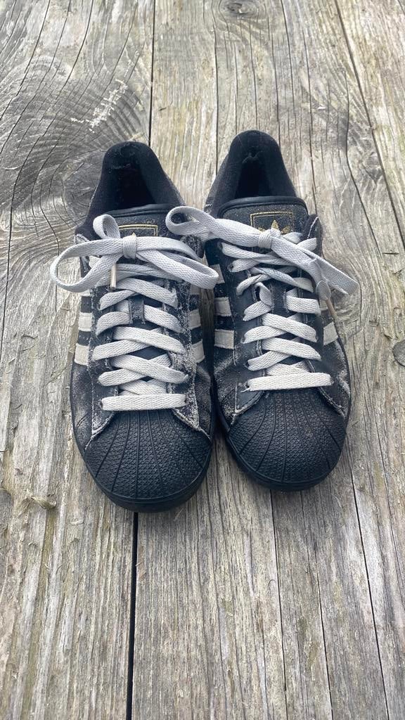 Vintage adidas gymp, Zwart, Ophalen of Verzenden, Sneakers of Gympen, Gedragen