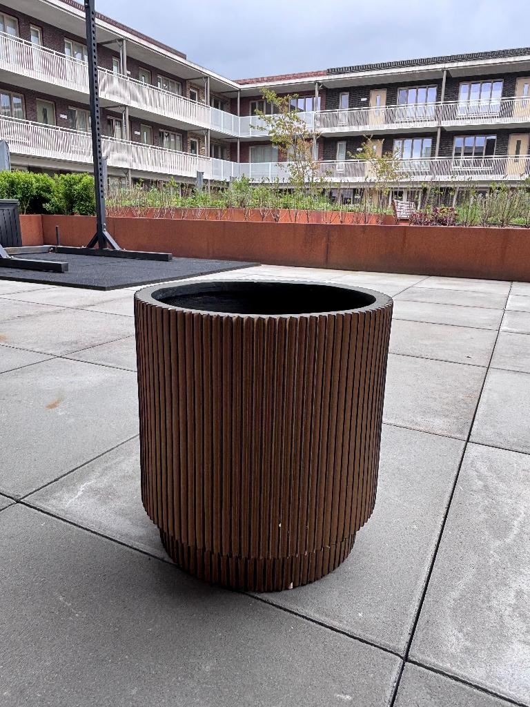 Capi Europe bloempot Groove zwart / goud D 29 H 34, Tuin en Terras, Bloempotten, Gebruikt, Rond, Minder dan 40 cm, Balkon