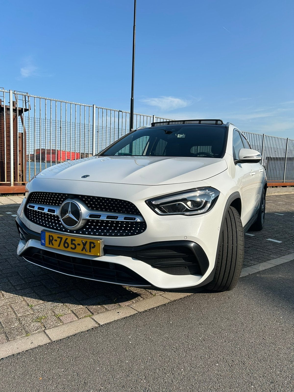 Mercedes GLA 200+PANO+AMG sport+Bns Sol+Night pack, Auto's, Automaat, Zwart, 12 cilinders, Lichtsensor