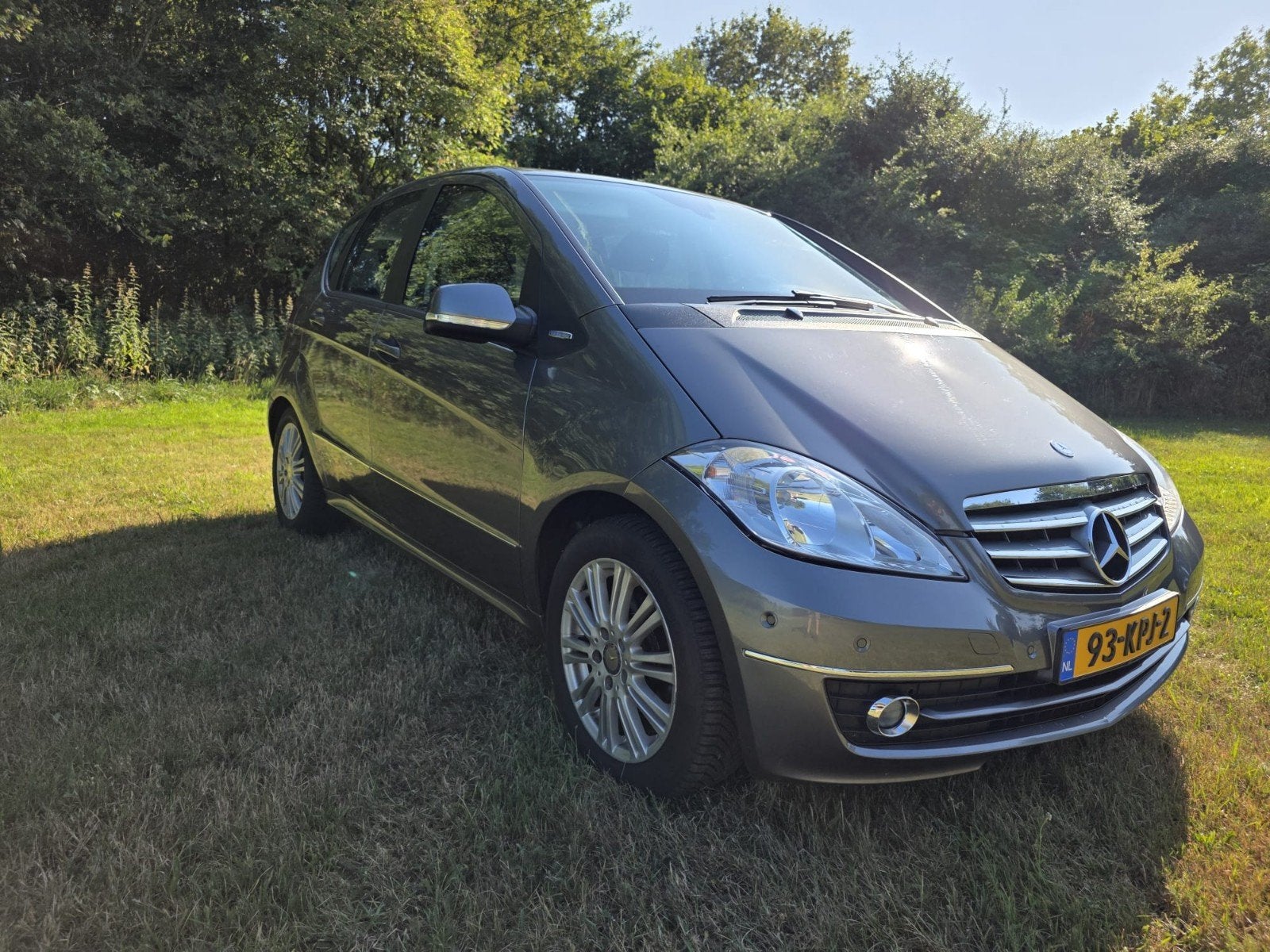 Mercedes-Benz A-Klasse A 180 Blueefficiency 5D 2010 Grijs, Voorwielaandrijving, 1160 kg, 15 km/l, 4 cilinders