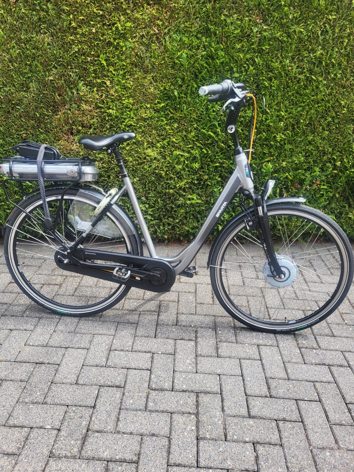 Keurige electrische sparta, 51 tot 55 cm, Ophalen of Verzenden, Zo goed als nieuw, Sparta