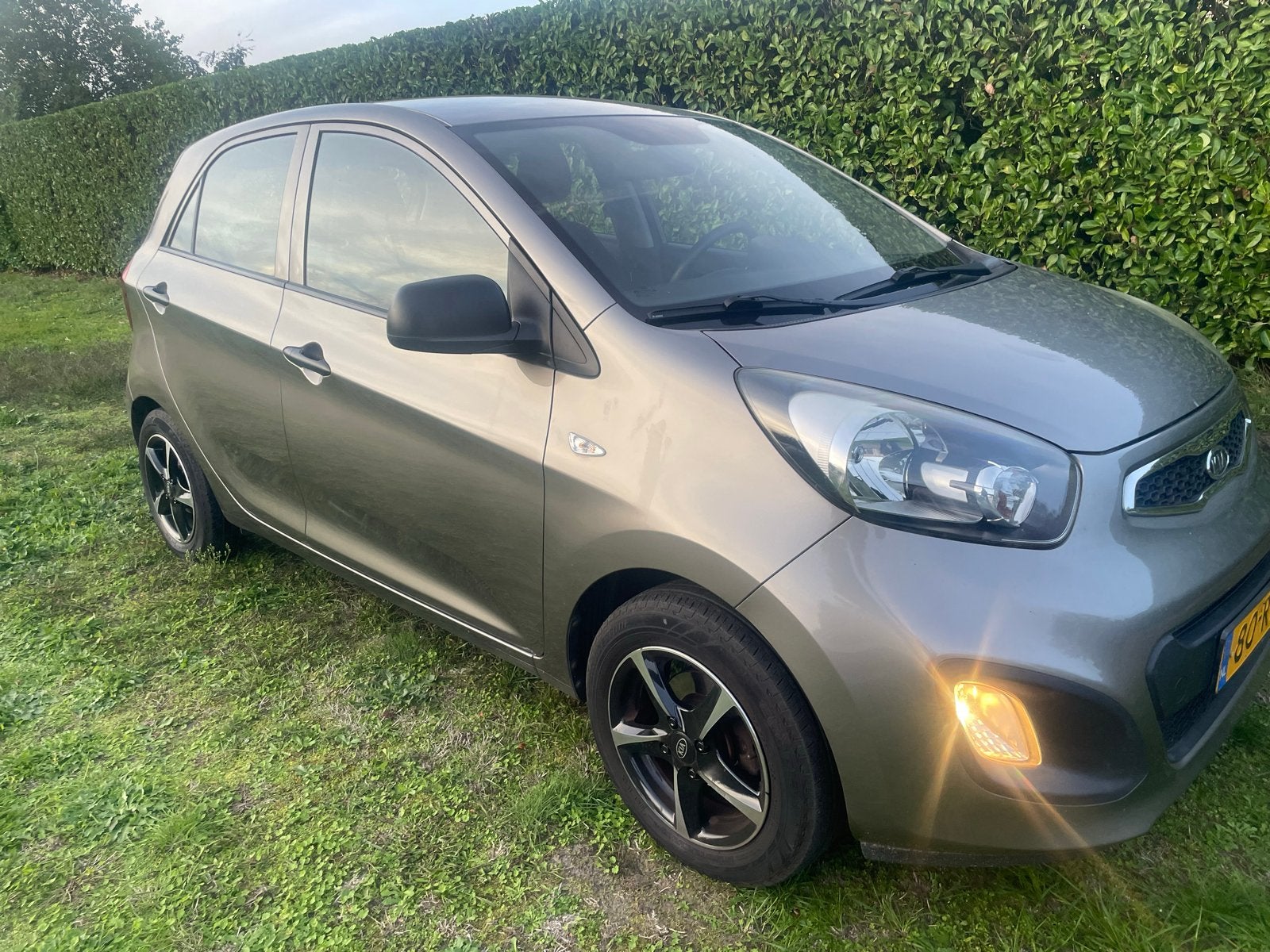 Kia Picanto 1.0 Cvvt 5-DRS 2011 Grijs APK Nieuw, Auto's, Voorwielaandrijving, 400 kg, Origineel Nederlands, 24 km/l