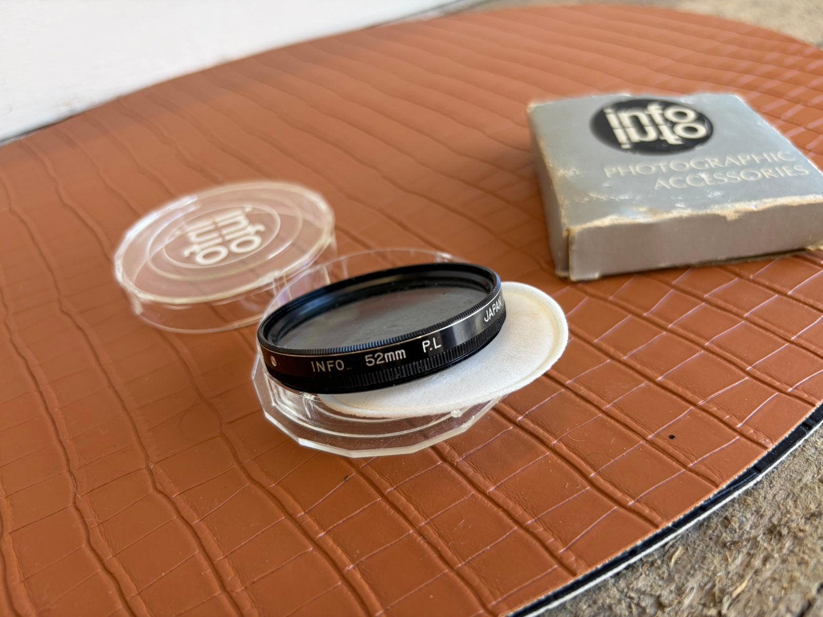 Info 52mm filter, Ophalen of Verzenden, Zo goed als nieuw, 50 tot 60 mm, Overige typen