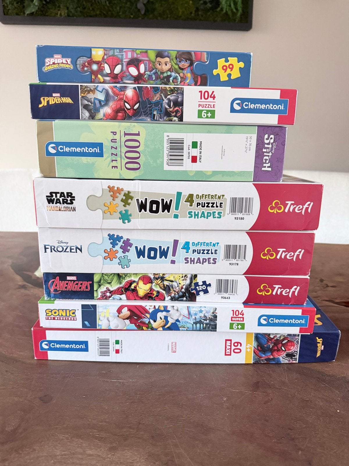 Puzzels: Spider-Man, Avengers, Stitch, Sonic, Frozen, Star W, Ophalen, Meer dan 50 stukjes, Zo goed als nieuw, 4 tot 6 jaar