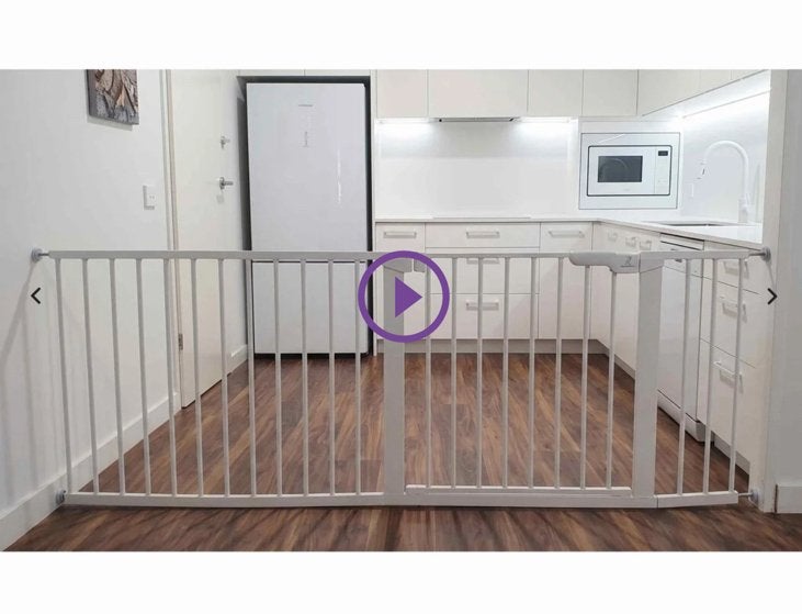 Bettacare Child en Pet Gate 152,7-160,7 cm, Hekje, Traphekje, Ophalen, Metaal of IJzer, 115 cm of meer, Klemhekje