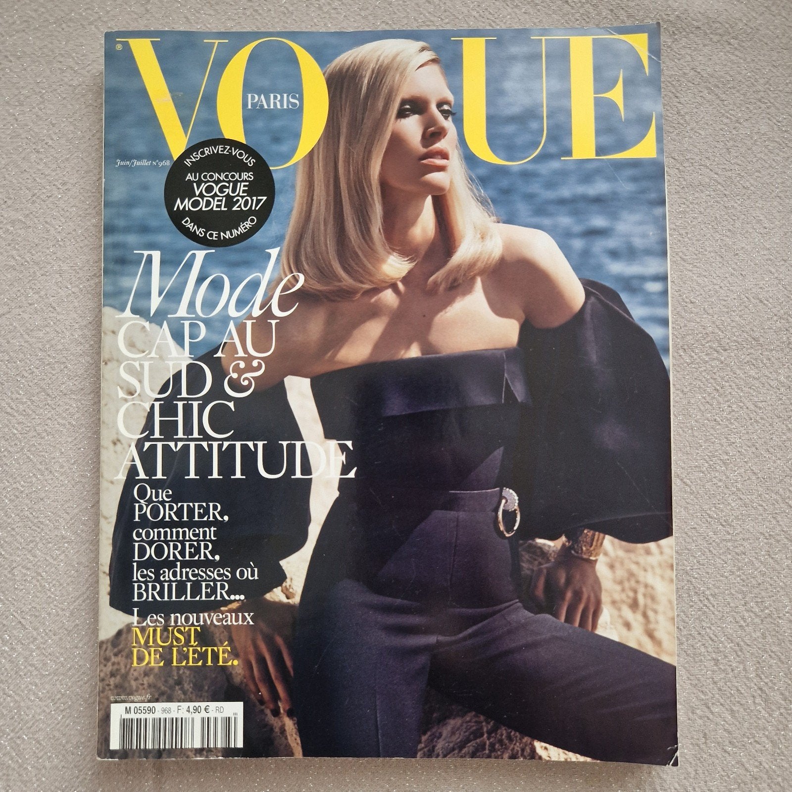 Vogue Paris, Boeken, Tijdschriften en Kranten, Ophalen of Verzenden, Gelezen