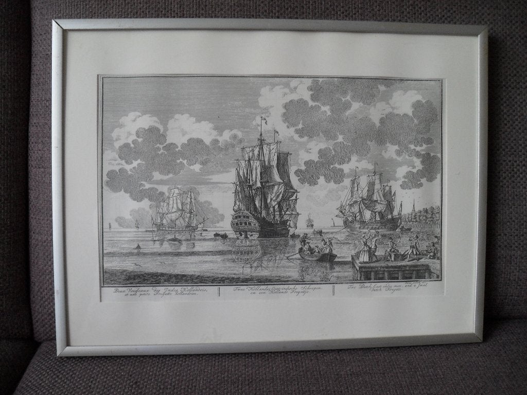 Twee Hollandse Oost-indische schepen P. Schenk, Ophalen, Ingelijst