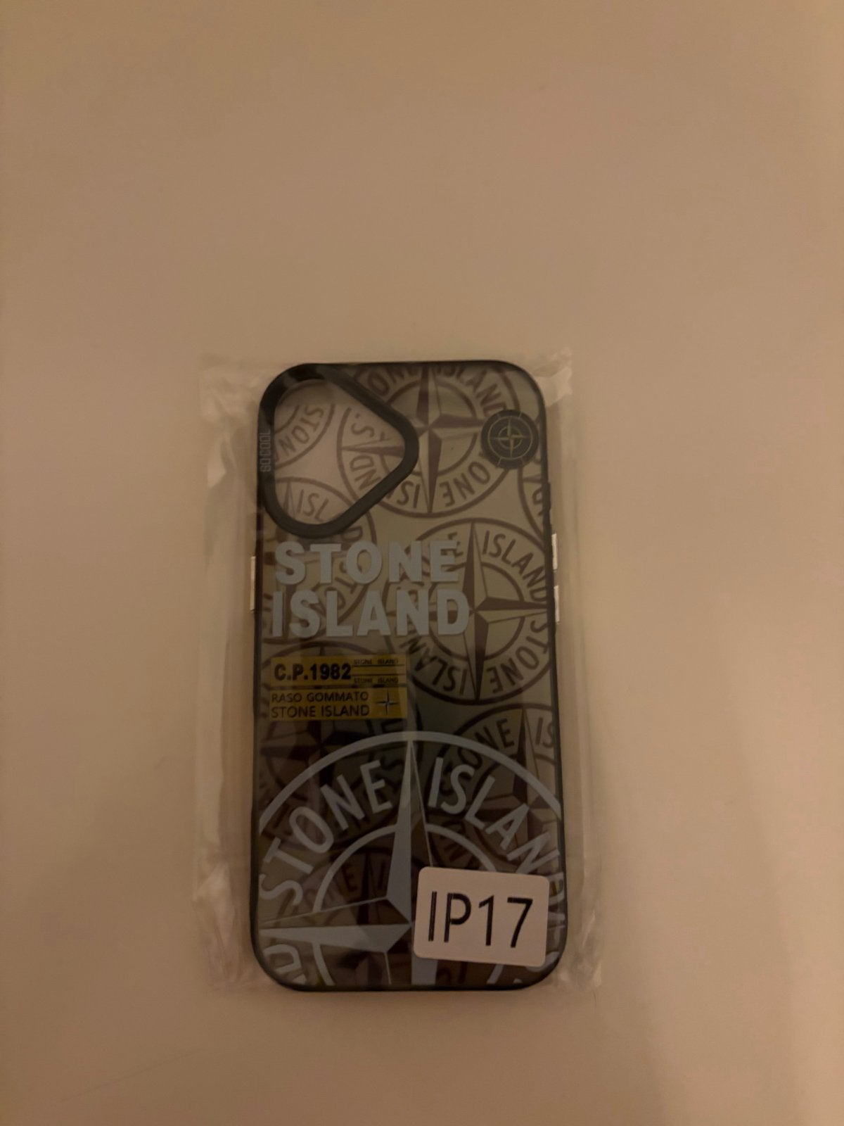 Stone Island iPhone 17 Hoesje - Nieuw in verpakking, Telecommunicatie, Mobiele telefoons | Hoesjes en Frontjes | Apple iPhone