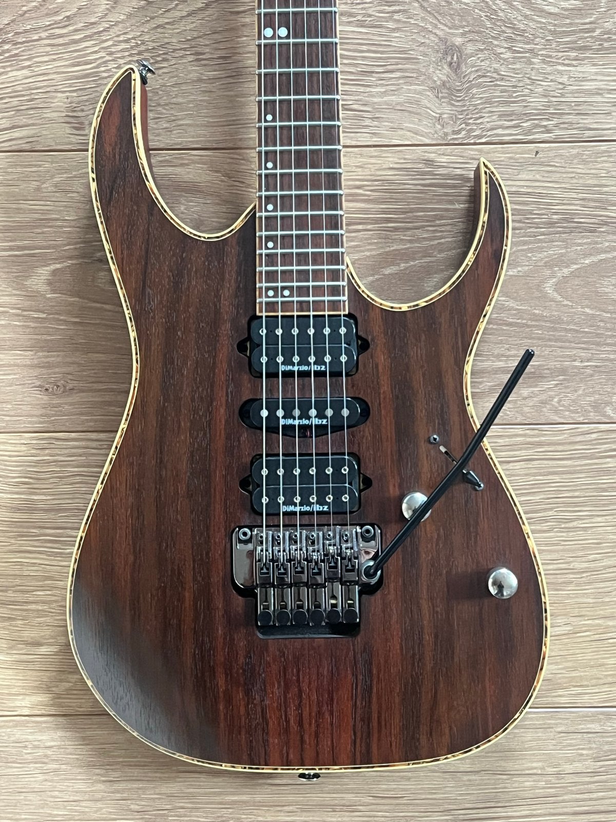 Ibanez RG870RWZ Premium limited, Ophalen, Zo goed als nieuw, Solid body, Ibanez