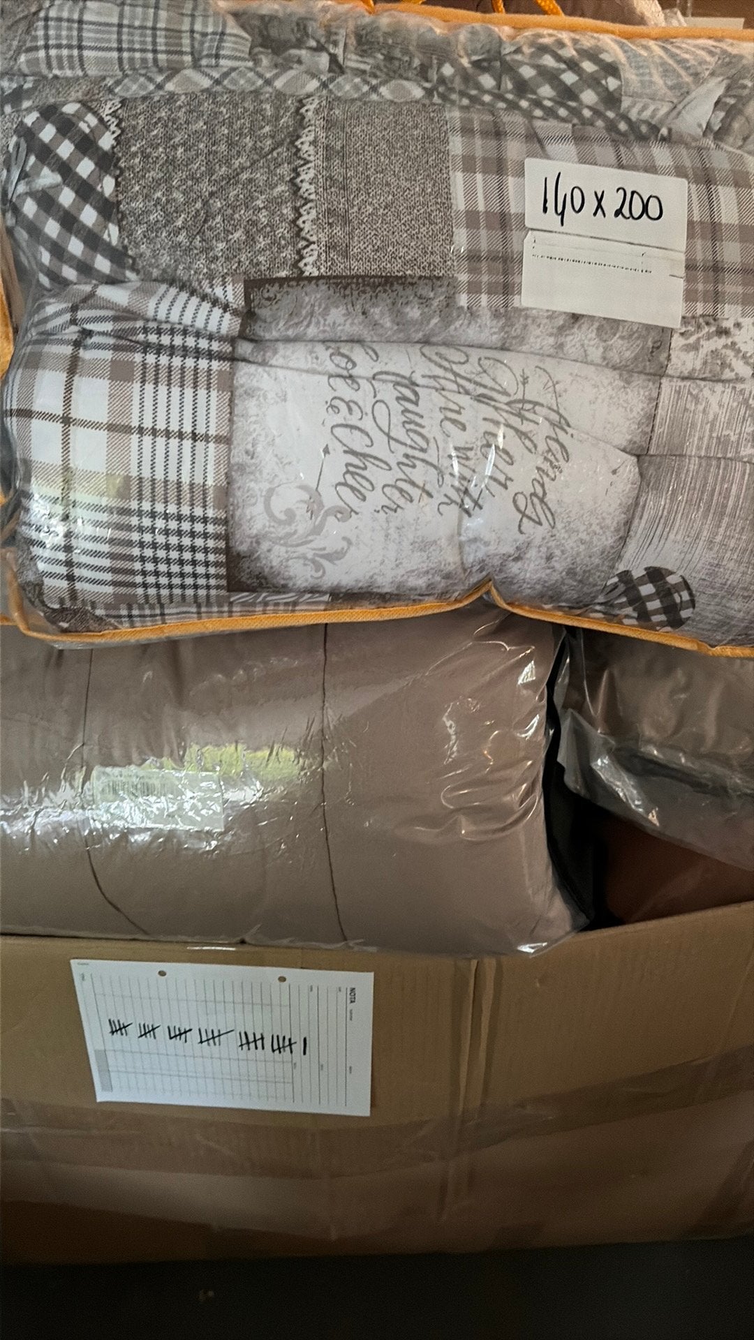 140 x 200 zelesta wasbare dekbedden 31 stuks in pallet box, Ophalen, Eenpersoons, Meerkleurig, Nieuw