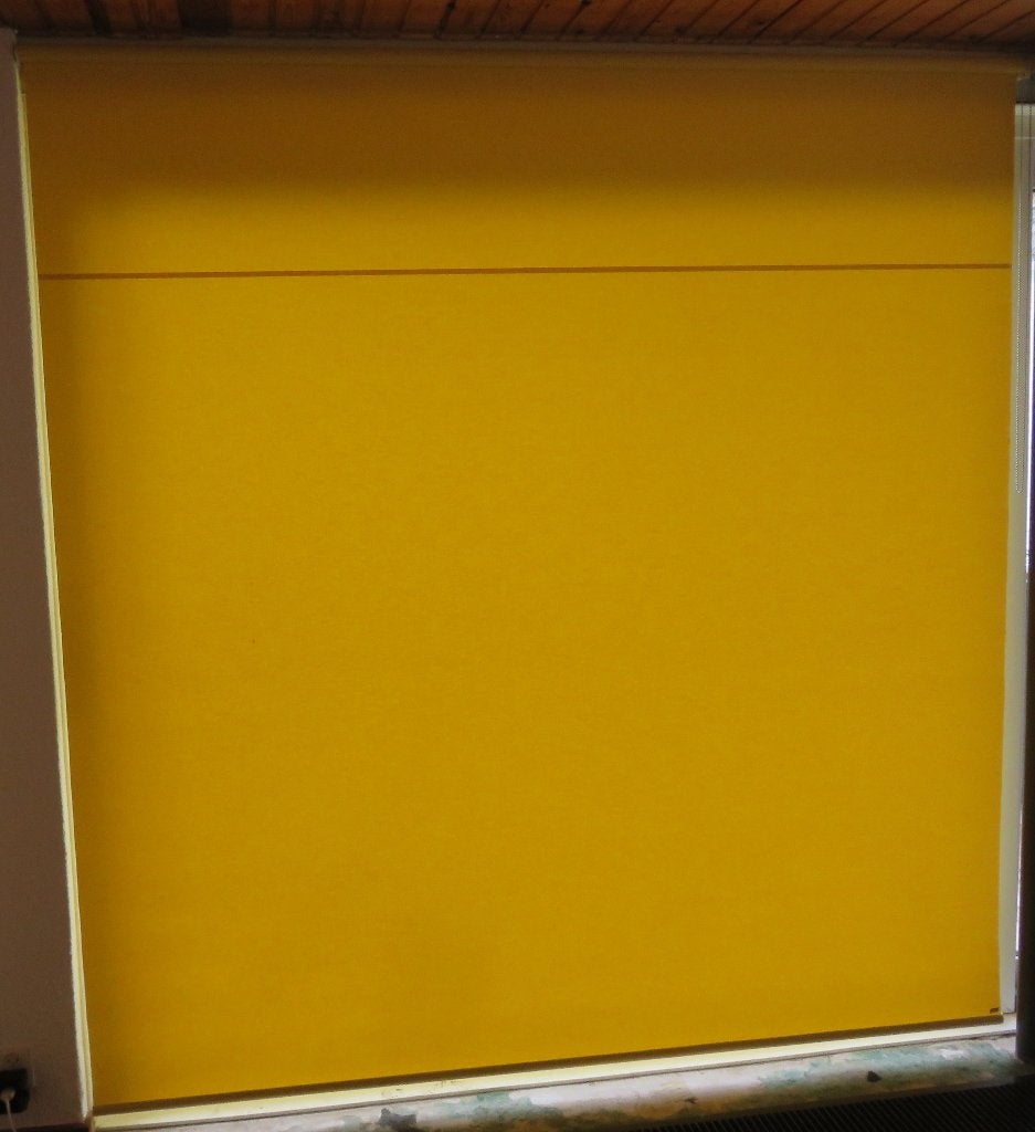 Grote Luxaflex  gele grote Rolgordijn ruim 221 cm breed, Ophalen, Gebruikt, Rolgordijn, 221 cm