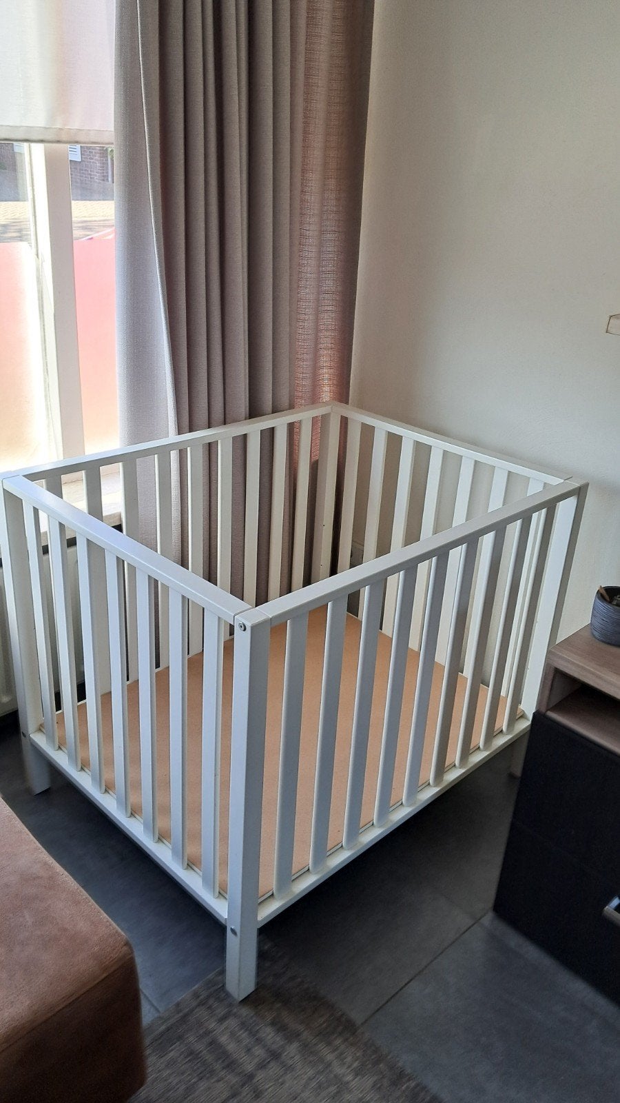 Witte houten box met boxkleed, Ophalen, Gebruikt, Boxkleed