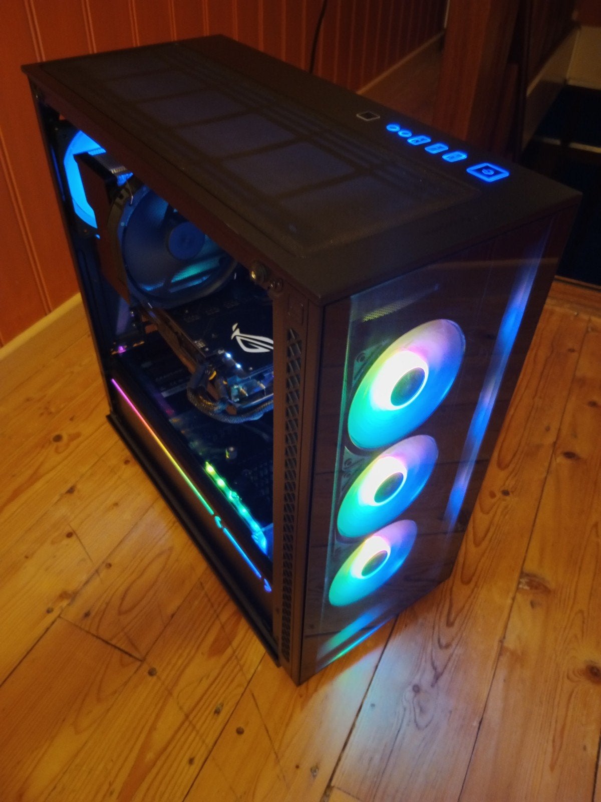 Foto 2 van gaming pc