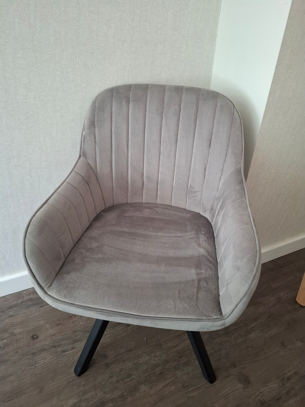 Grijze draaifauteuil JYSK - ideaal voor babykamer, Ophalen, Gebruikt, 75 tot 100 cm, Stof