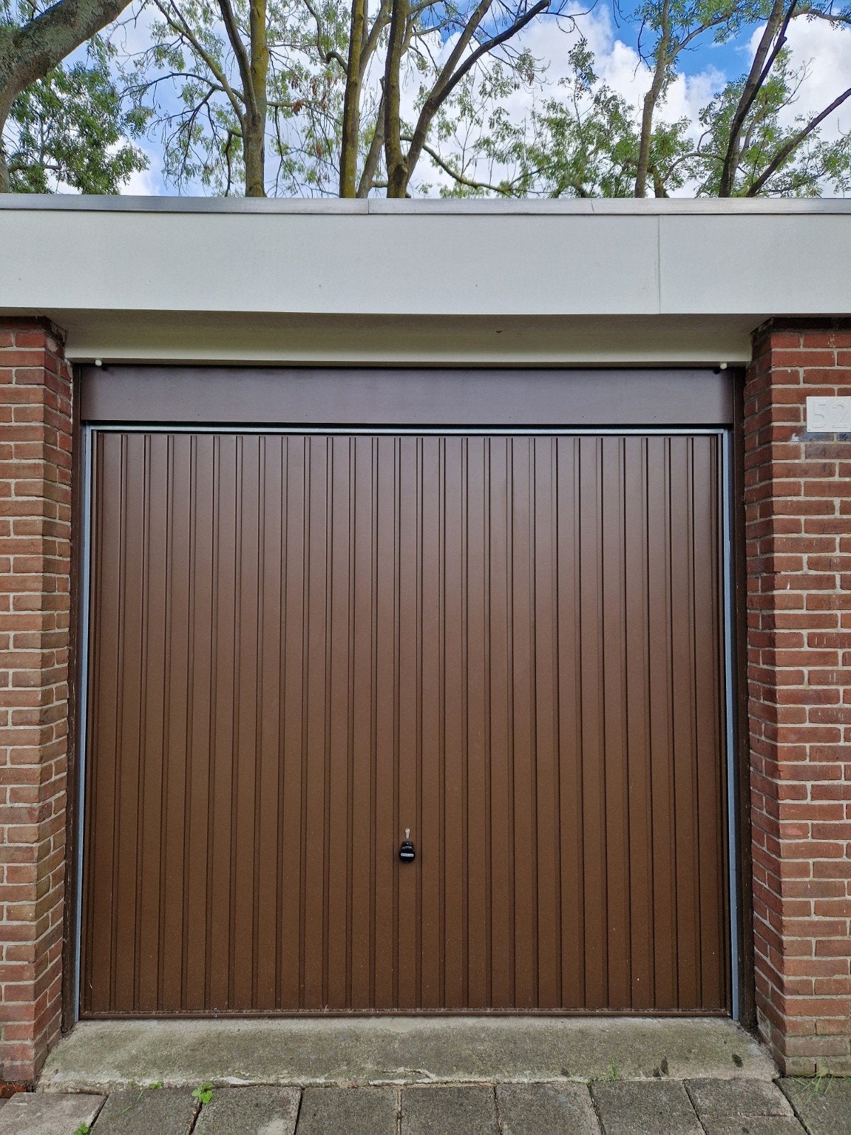 Garage box  euro 55.000,00 of anders goed bod.