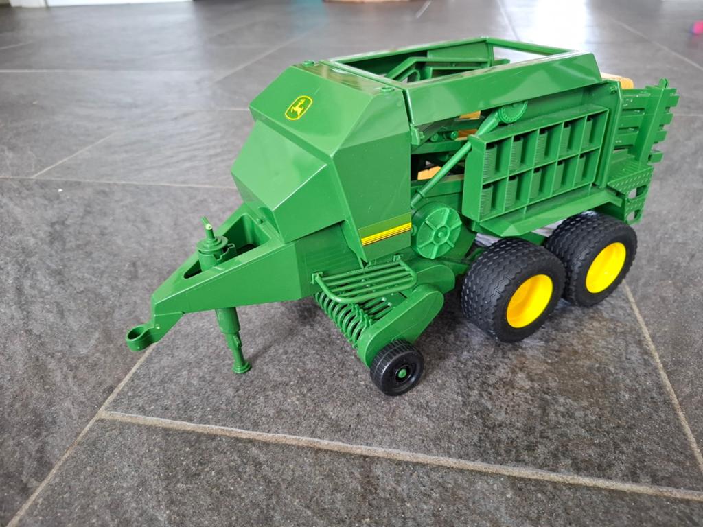 Bruder John Deere Balenpers, Ophalen of Verzenden, Zo goed als nieuw