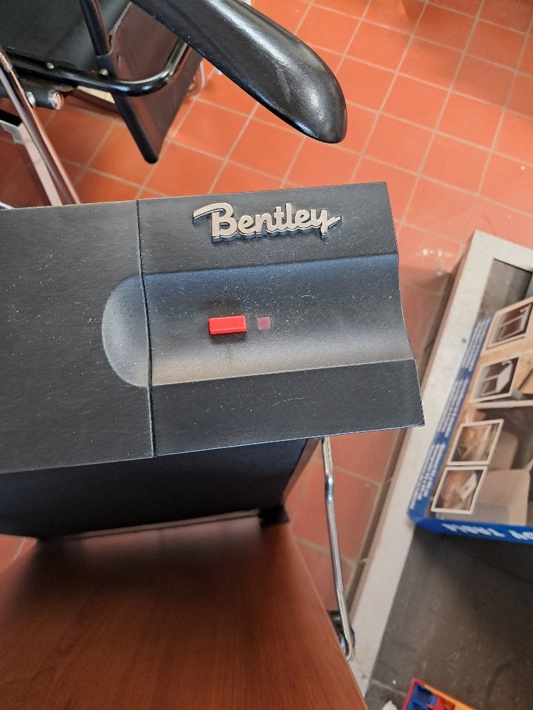 Bentley elektrische broekenpers kledingpers staand  CS27321, Ophalen, Gebruikt