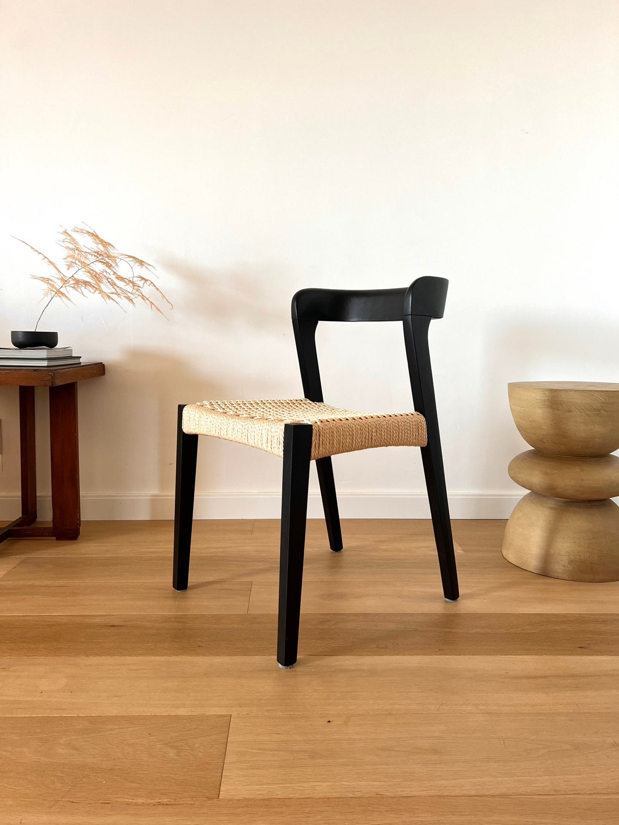 4 Jotex Vikdalen papercord stoel zwart dining chair black, Zwart, Ophalen of Verzenden, Zo goed als nieuw, Vier