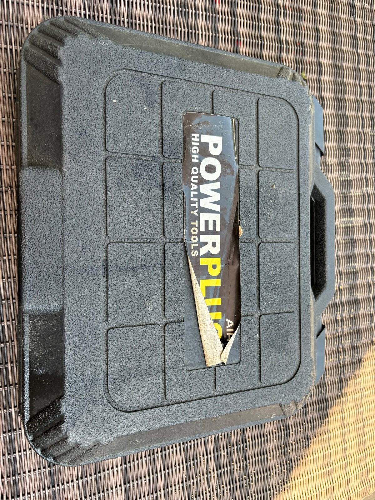 Powerplus Tacker/Nietmachine met Diverse Spijkers/Nieten, Doe-het-zelf en Verbouw, Gereedschap | Handgereedschap, Gebruikt, Tacker/nietmachine