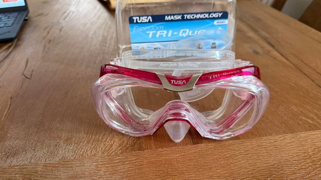 Tusa Tri-quest mask /Bp Clear Pink, Ophalen of Verzenden, Zo goed als nieuw, Duikbril of Snorkel