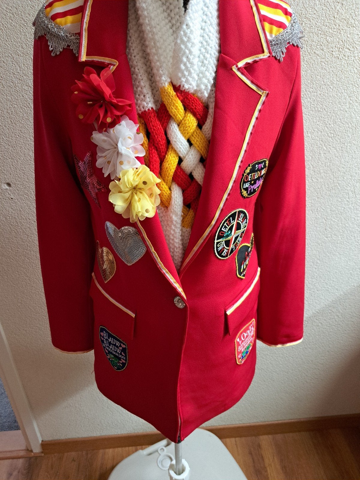 oeteldonk carnaval dames jas maat S., Carnaval, Nieuw, Ophalen of Verzenden, Kleding