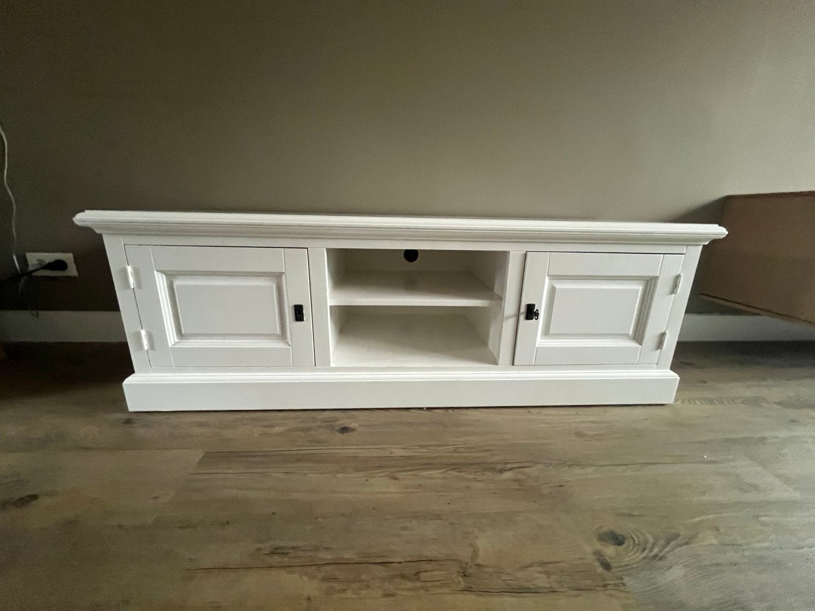 Landelijk tv meubel met Riviera Maison mandjes, Ophalen, Gebruikt, 100 tot 150 cm, Minder dan 100 cm