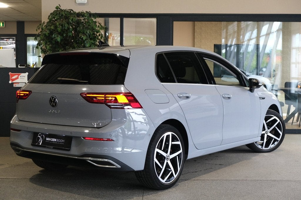 Volkswagen Golf 8 1.5 eTSI Style DSG Navi IQ Led Cam Acc Pdc, Adaptive Cruise Control, 680 kg, 4 cilinders, 150 pk