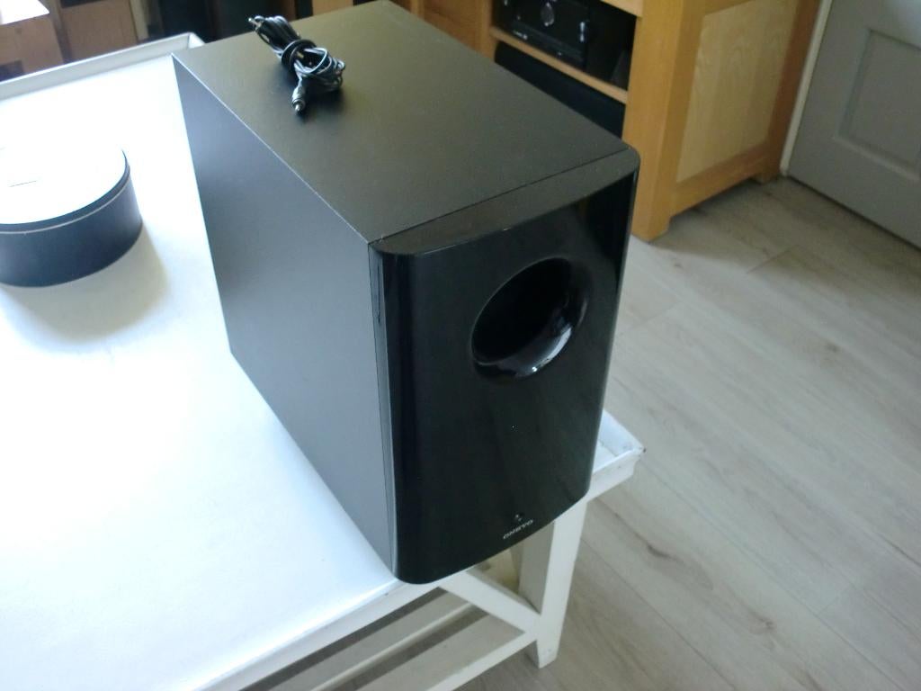 Subwoofer Onkyo Model: SKW-501 kleur Zwart 100 watts., Audio, Tv en Foto, Luidsprekers, Overige merken, Subwoofer, Ophalen of Verzenden