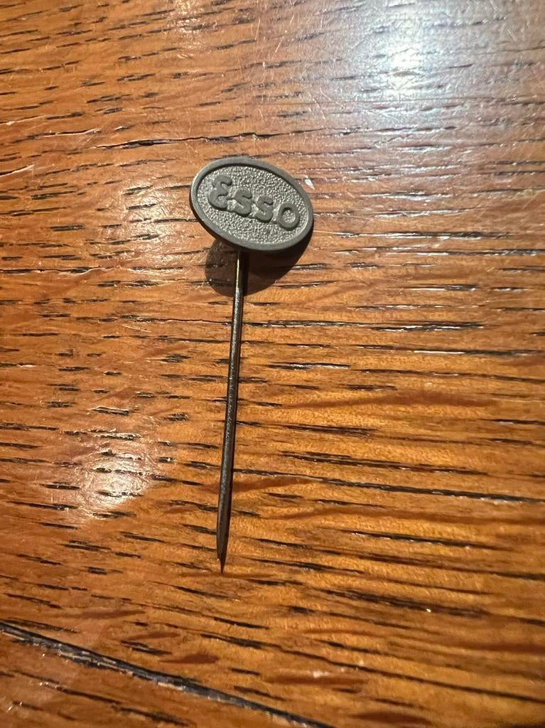 Vintage esso Speldje, Verzamelen, Ophalen of Verzenden, Gebruikt, Merk, Speldje of Pin