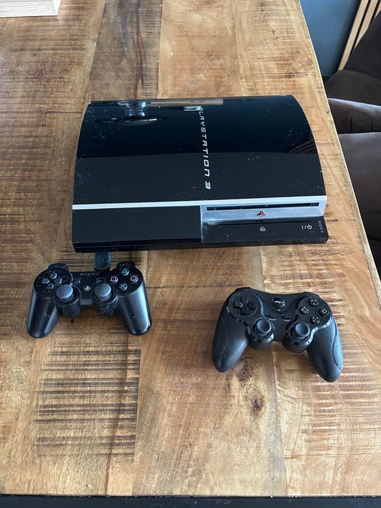 Playstation 3 Compleet met 2 Controllers, Spelcomputers en Games, Spelcomputers | Sony PlayStation 3, Gebruikt, Phat, Met 2 controllers