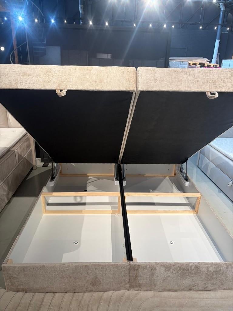 Foto 2 van Direct | luxe boxspring met opbergruimte + gratis topper