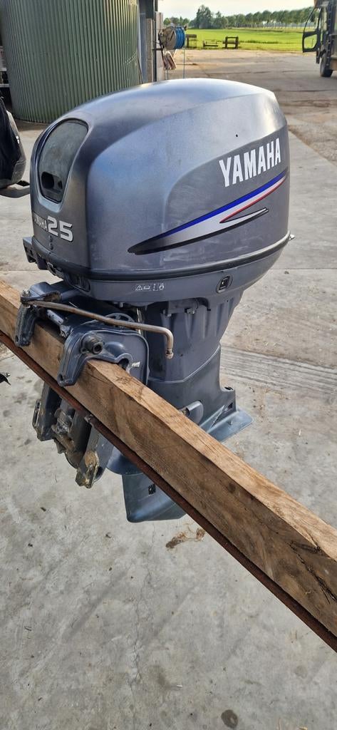 Yamaha 25 pk 4 takt, Watersport en Boten, Buiten- en Binnenboordmotoren, Ophalen, 10 tot 30 pk, Zo goed als nieuw, Benzine
