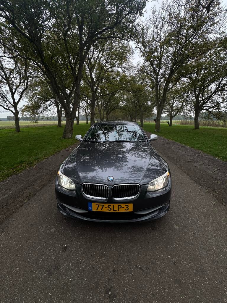 BMW 3-Serie 2.0 I 320 Coupe AUT 2011 Grijs, Automaat, Beige, 4 cilinders, 4 stoelen