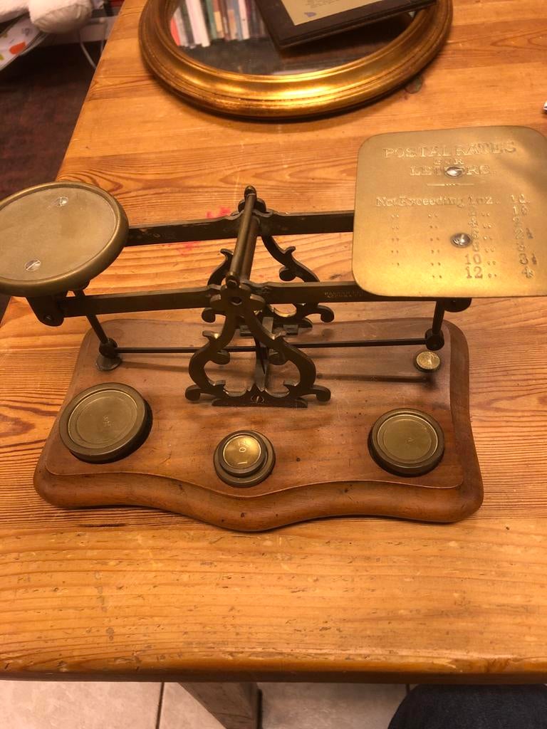 Antieke brievenweger met gewichten, Antiek en Kunst, Antiek | Gereedschap en Instrumenten, Ophalen of Verzenden